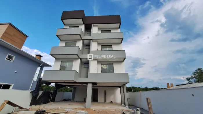 Apartamento em Sertão do Maruim - São José, SC