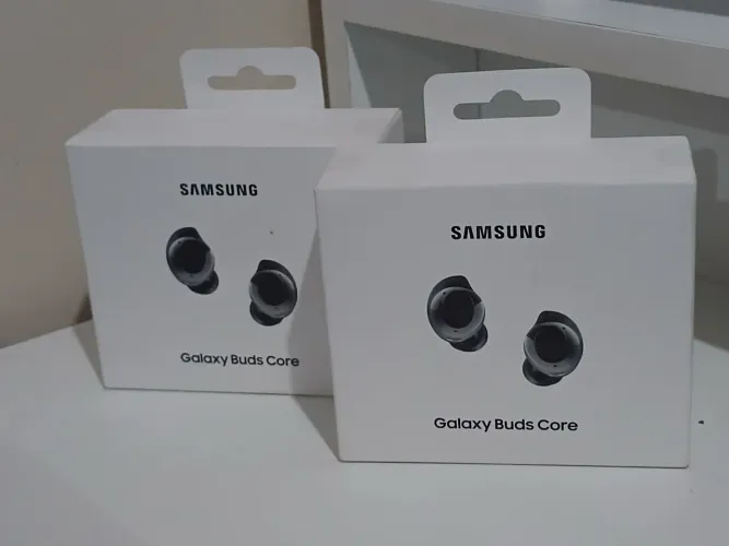 2 Samsung Galaxy Buds Core - Novos na Caixa