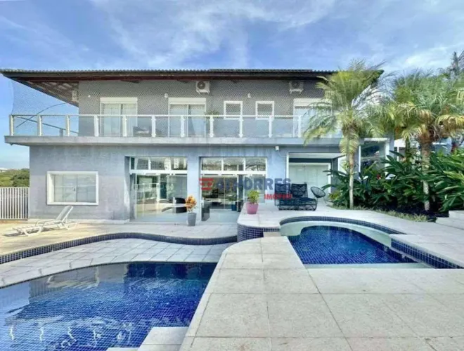 Casa com 4 quartos à venda, 711 m² - Fazendinha - Carapicuíba/SP