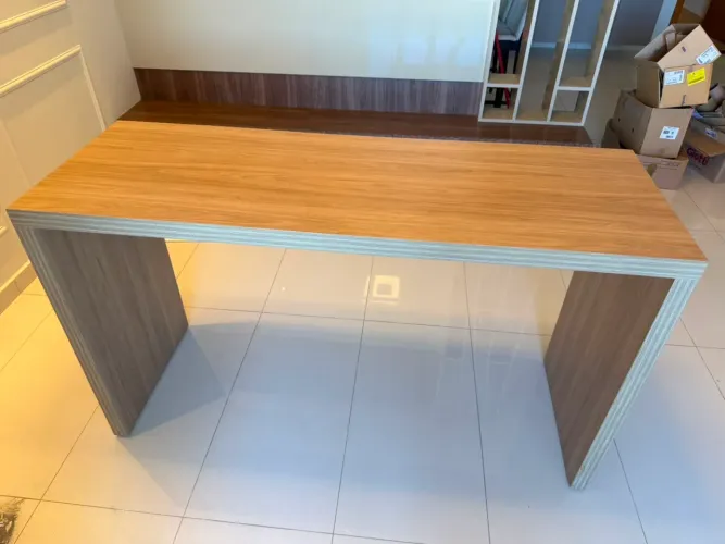 Balcão em MDF Amadeirado - 1,70 x 1,00 x 0,60 m