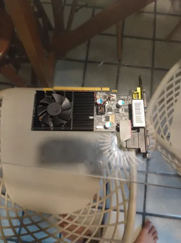 G210 1gb DDR2 não sei se funciona
