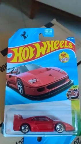 Hot Wheels Ferrari F40 Competizione Vermelha 2025 - Lacrada