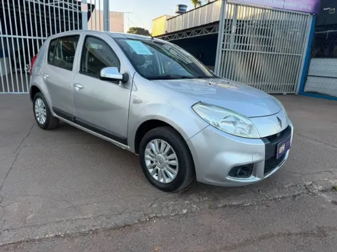 Renault Sandero Privilège Hi-flex 1.6 8V 5P 2013