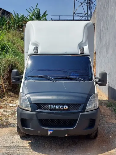 Iveco Daily Gran Furgone 35s14 3.0 16V Turbo Diesel Mec. E5 2015