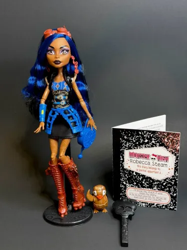 MONSTER HIGH CREEPRODUCTION ROBECCA STEAM