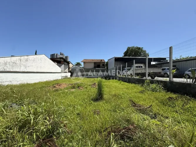 TERRENO À VENDA NO BAIRRO GARCIA!