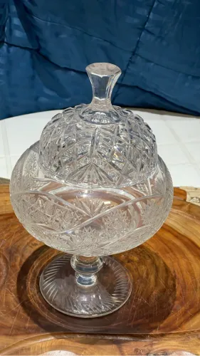 COMPOTEIRA / BOMBONIERE DE CRISTAL TCHECO. (RELÍQUIA)