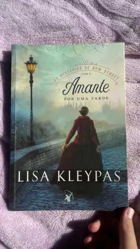 Livro Amante por uma Tarde - Lisa Kleypas