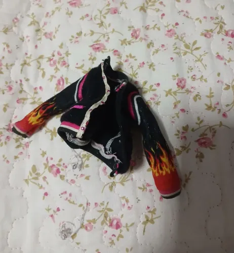 Casaco Heath Burns Monster high Classroom parters