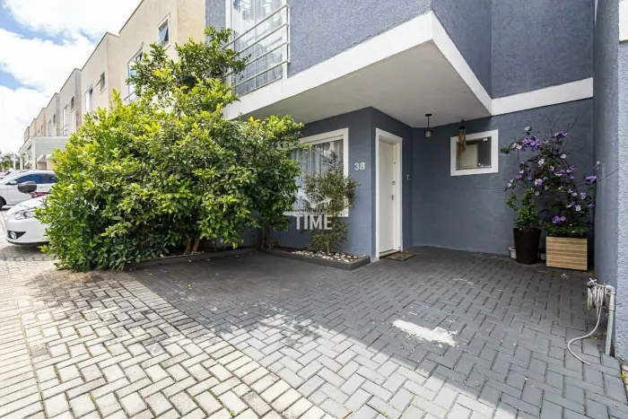 Sobrado com 3 dormitórios à venda, 87 m² por R$ 575.000 - Santa Cândida - Curitiba/PR
