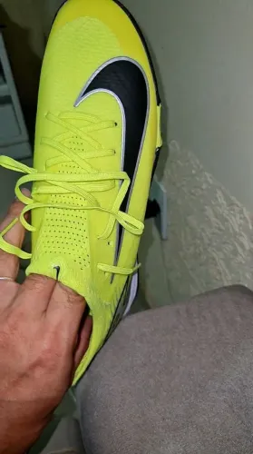 Chuteira Nike Zoom Mercurial Vapor Elite 16