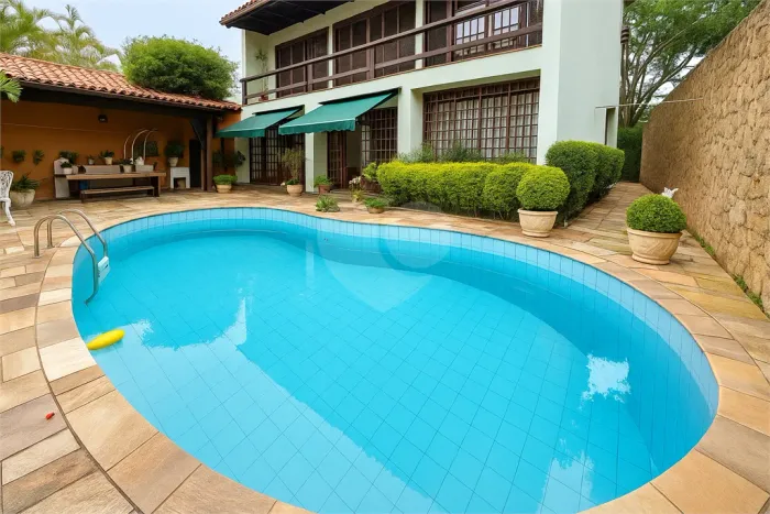 Casa com 4 quartos à venda em Vila Brasilina - SP