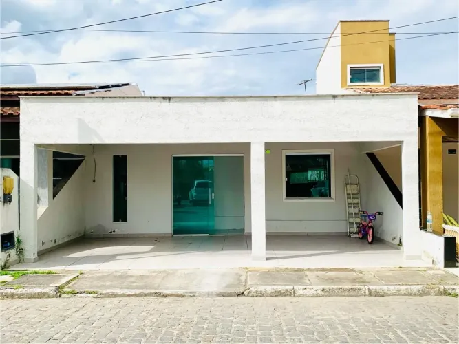 Alugo casa de 3/4 no condomínio parque ipê