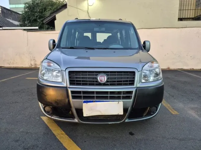 Fiat Doblo HLX 1.8 MPI Flex 5P 2011