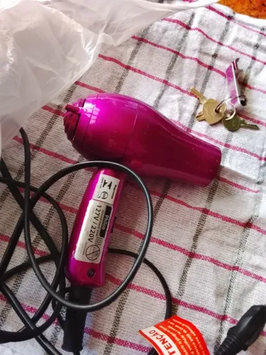 Secador de cabelo pequeno