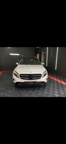 Mercedes-Benz GLA 200 Vision 1.6/1.6 TB 16V Flex Aut. 2015