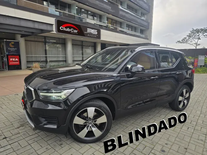 Volvo XC40 T-5 Momentum 2.0 252cv AWD 2019
