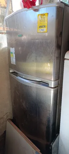 Geladeira Consul- leia o anúncio.