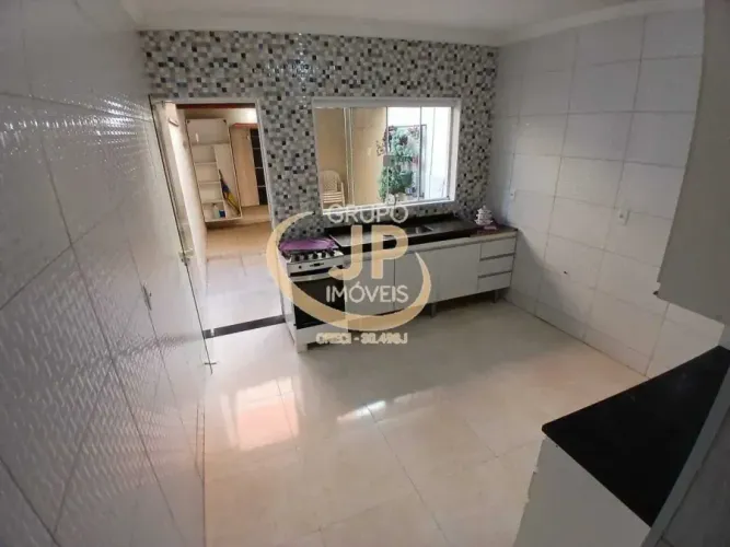 Oportunidade! Sobrado no Wanel Ville/ 2 Dorm./ Edícula/ 1 Vaga/ Só 380 mil!
