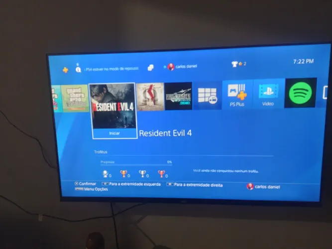 Vendo ps4 com muito jogos por 1600