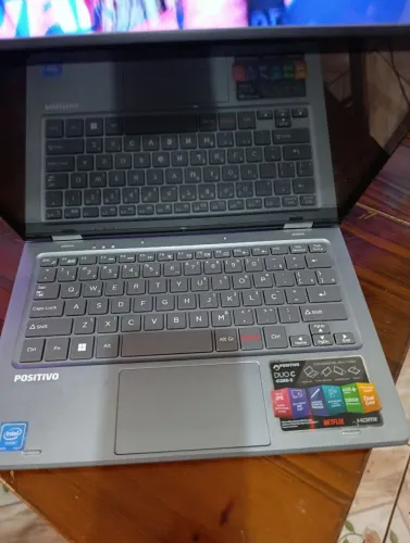 Notebook positivo 3 em 1 RETIRADA DE PEÇAS