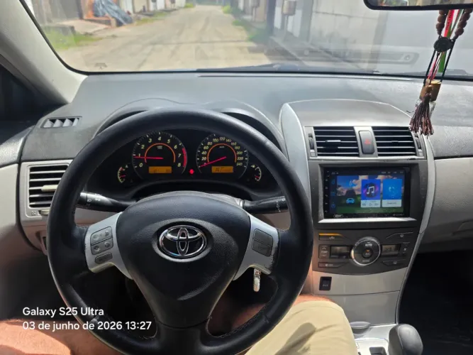 Toyota Corolla GLI 1.8 Flex 16V Aut. 2013