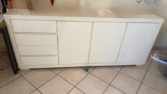 Vendo buffet de alto padrão em madeira
