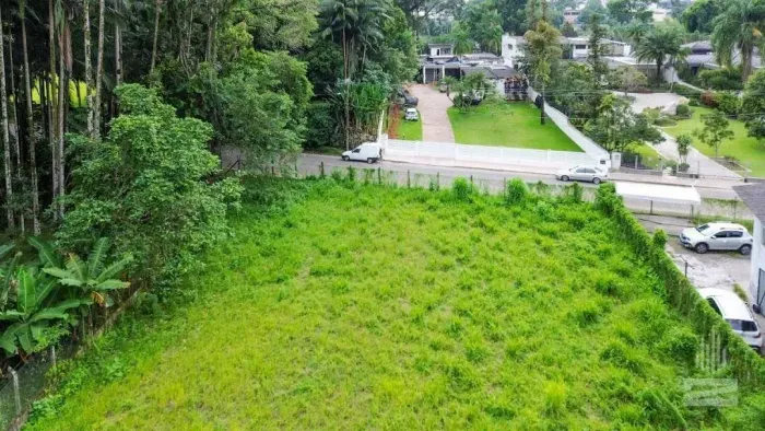 Terreno à Venda com 2300m² em Região Nobre no bairro Itoupava Seca em Blumenau/SC