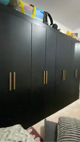 Armário guarda-roupa 