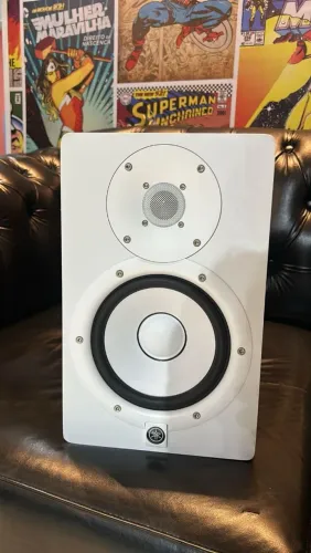 Monitor de referência yamaha Hs7 para estudio  95w rms branco. 