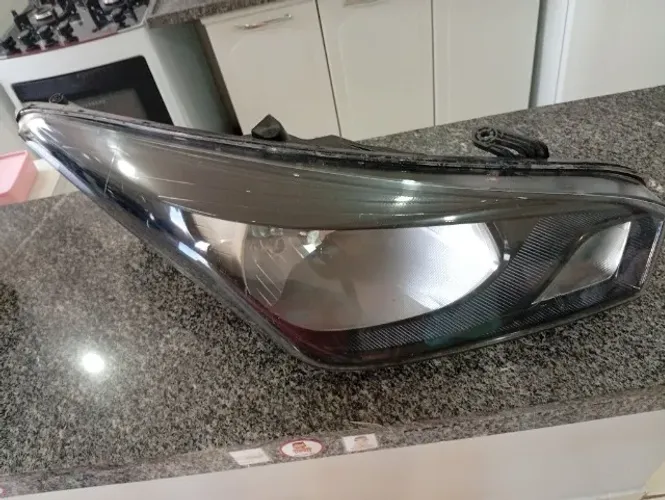Farol HB20 arteb