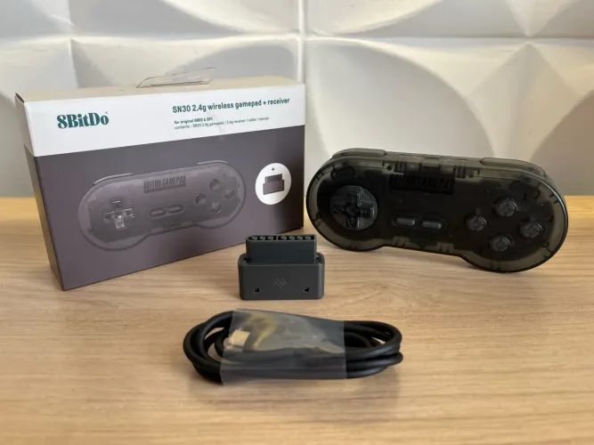CONTROLE 8BITDO SN30 2.4G SEM FIO PARA SUPER NINTENDO - COMPLETO NA CAIXA
