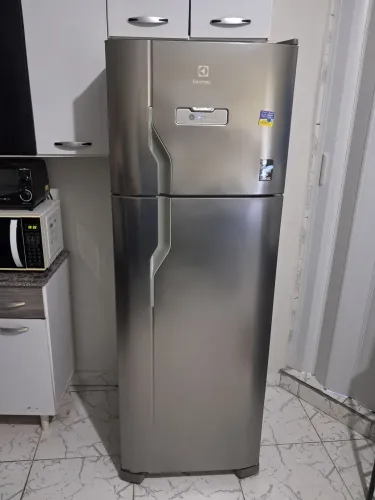 Geladeira Eletrolux TF39S 