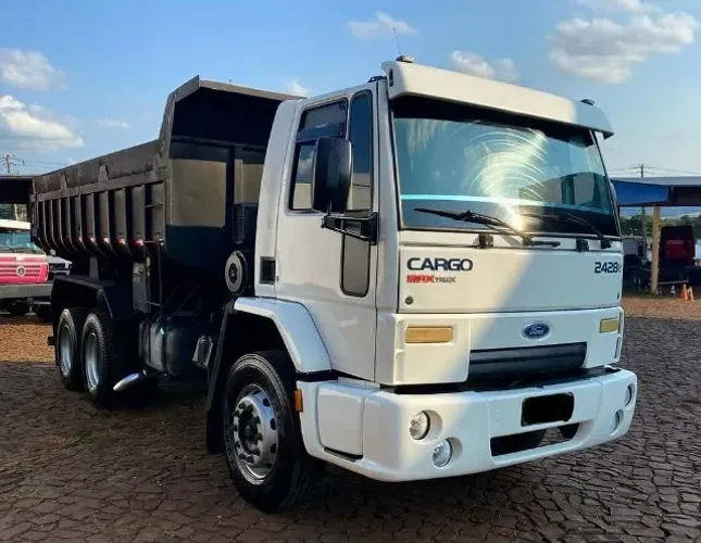 Ford cargo 2428 6x2 - Ano 2009 Caçamba