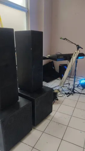? SOM COMPLETO PARA EVENTOS - 2 TORRES + MESA + MICROFONES - R$200 ATÉ 3H | TERESINA