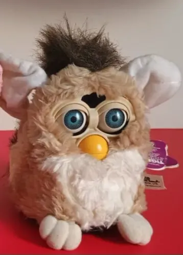 Boneco Furby