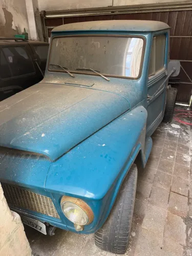 Ford F-75 4X4 2.3 1977