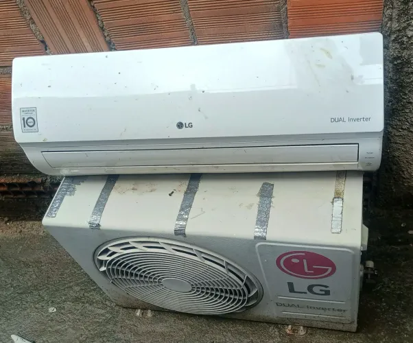 Ar-condicionado LG inverter 9000 BTUs