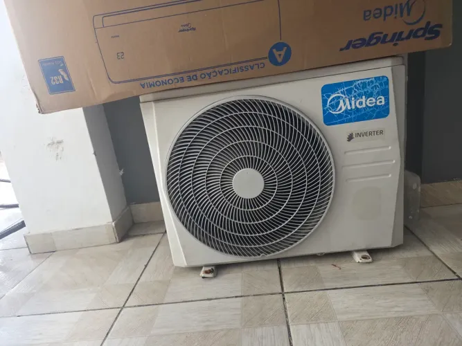 Central Inverter Midea 12.000 Btu