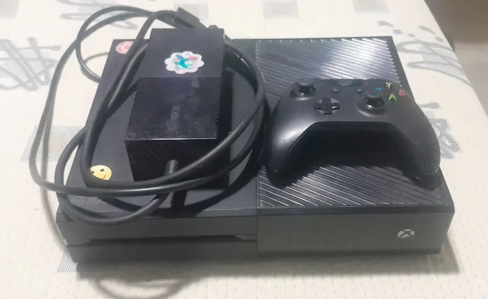 Vídeo game Xbox One (500GB)