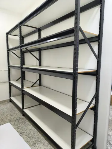 Prateleiras para comércio 