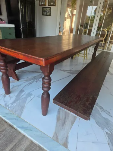 Mesa de Angelim com tampo em peça inteira med: 3x0.92 m