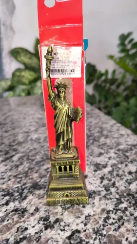 Estátua da Liberdade 14 cm Metal