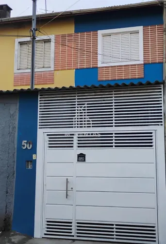 Casa na CIdade Dutra 02 quartos 01 vagas