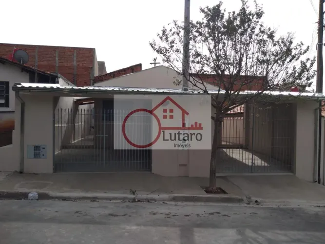 Casa em Conjunto Habitacional São Judas Tadeu - Elias Fausto