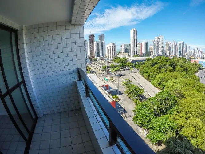 Apartamento no Pina | 73m² | 2 quartos | varanda com vista livre | andar alto | com academ