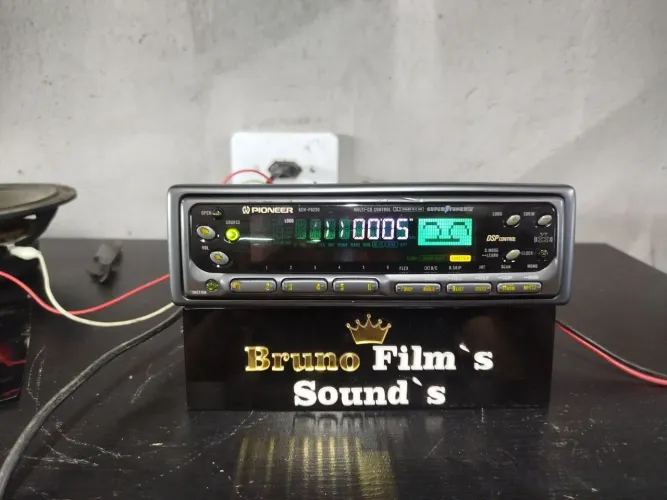 Pioneer 8200