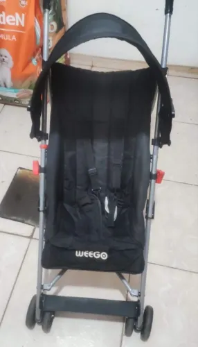 Carrinho de bebê, modelo guarda chuva