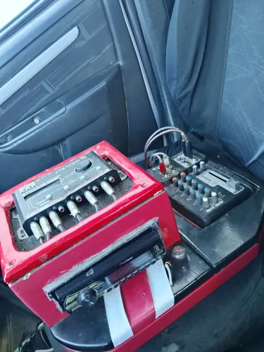 Som automotivo...