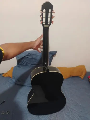 Violão Clássico Preto 6 Cordas - Ótimo Som, Pronto para Tocar | R$ 260